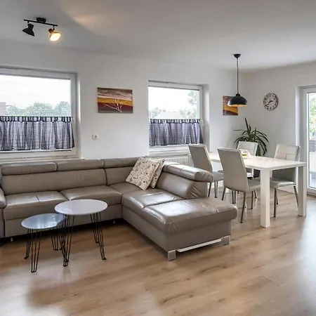 Apolonia * לובליאנה